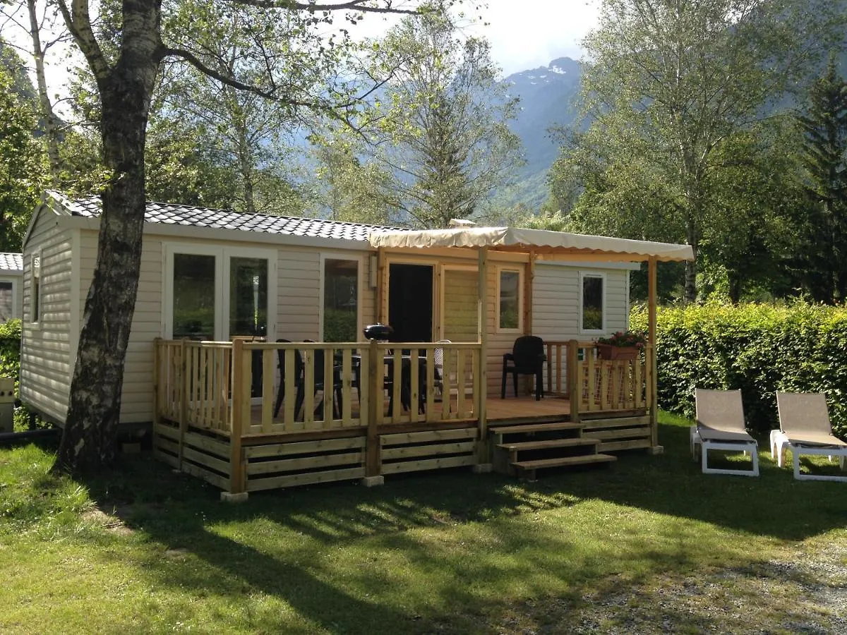 Camping RCN Belledonne Le Bourg-dʼOisans
